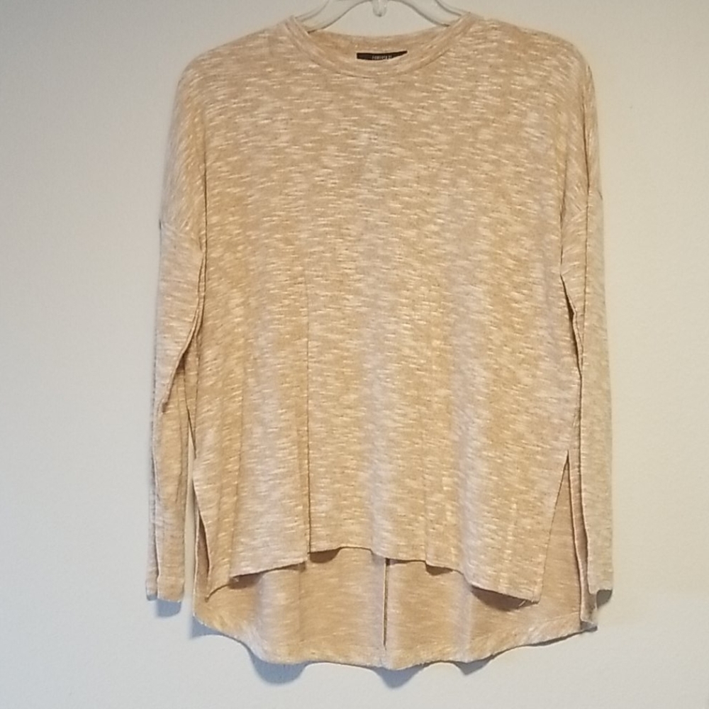 NWT Texture patterned sweater